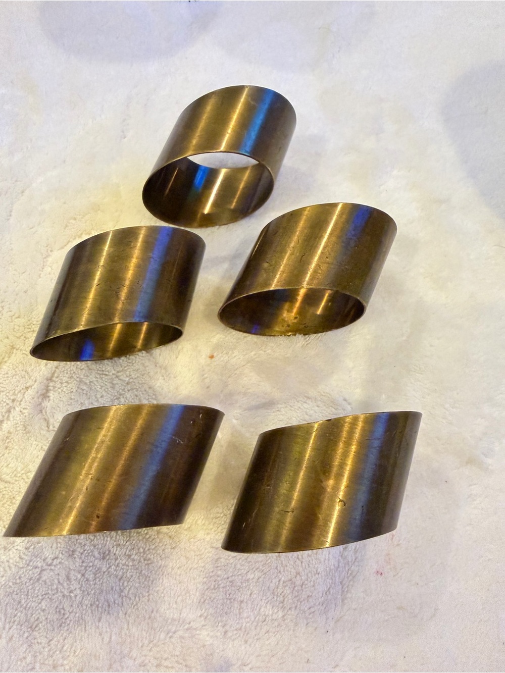 Set of 5 Brass Napkin Rings - Vintage Warm Brass Tone